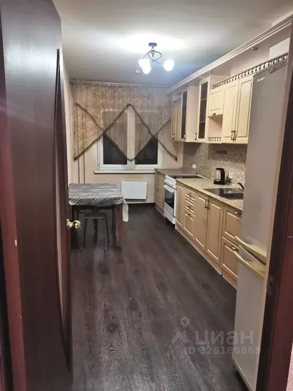 1-к кв. Татарстан, Казань ул. Чингиза Айтматова, 10 (40.0 м) - Фото 2