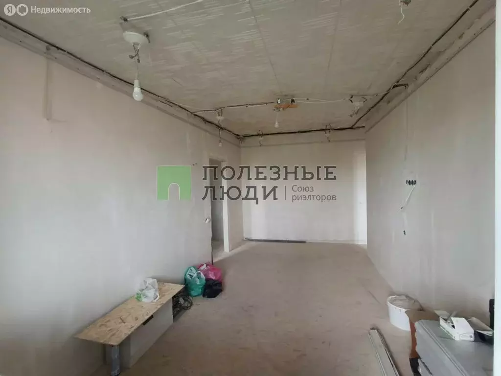3-комнатная квартира: Астрахань, улица Ботвина, 30 (54.2 м) - Фото 1
