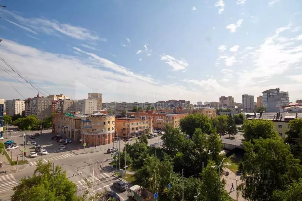 2-к кв. Тюменская область, Тюмень ул. Свердлова, 12 (50.5 м) - Фото 1