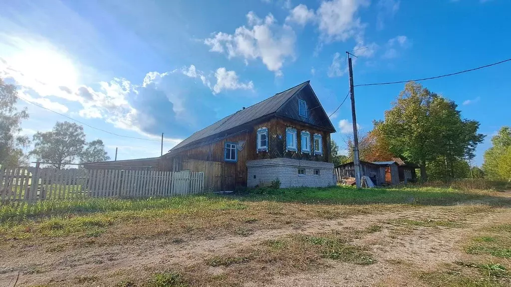 Дом в Кировская область, Оричевский район, Усовское с/пос, д. Жирухины ... - Фото 0