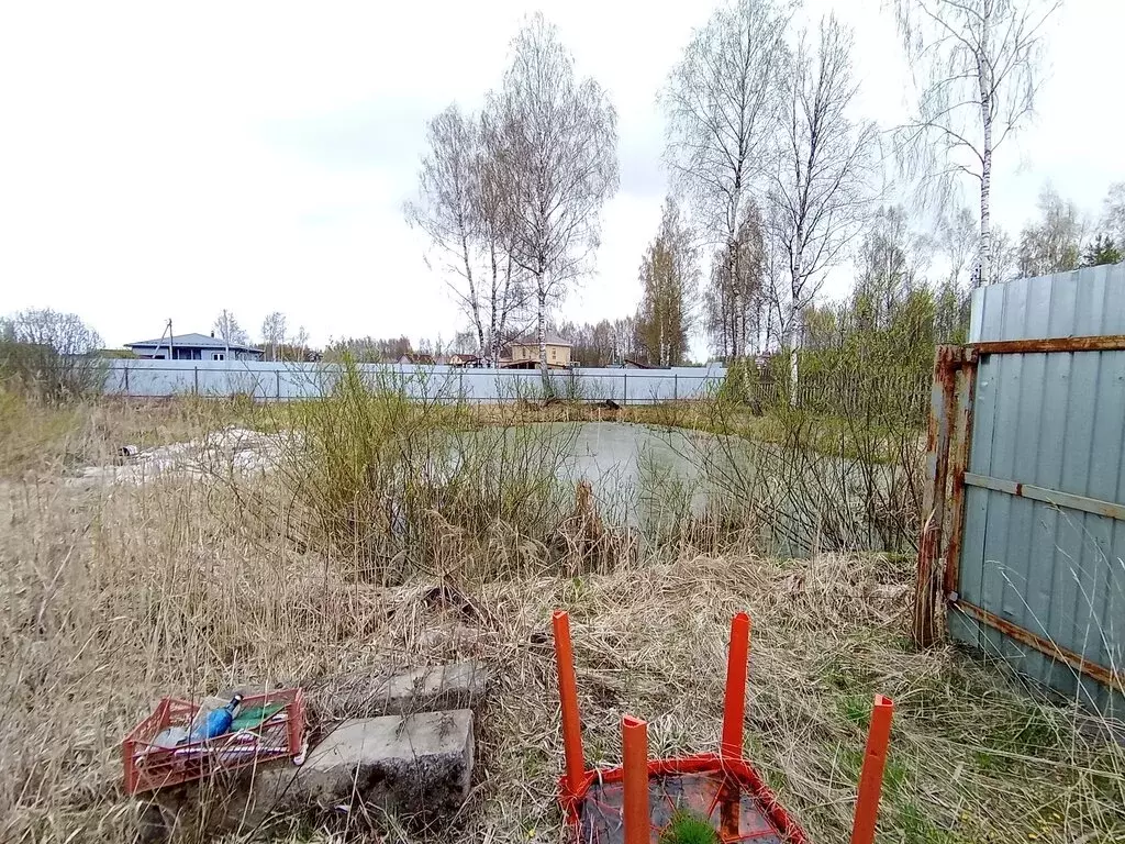 Участок в Ярославская область, Рыбинский муниципальный округ, деревня ... - Фото 1