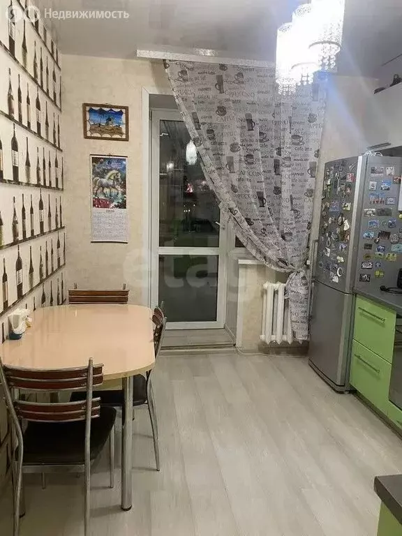 3-комнатная квартира: Сыктывкар, Октябрьский проспект, 214 (66.6 м) - Фото 2