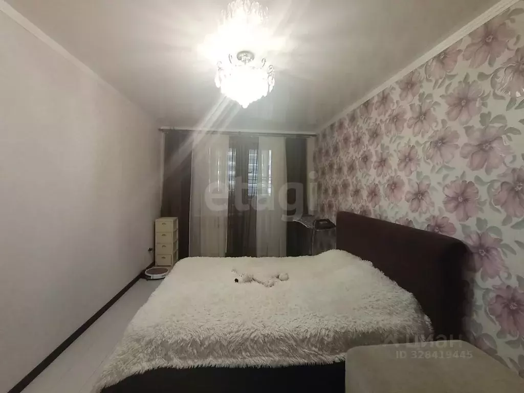 3-к кв. Саратовская область, Энгельс Харьковская ул., 10 (71.0 м) - Фото 1