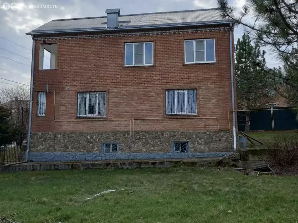 Дом в Горячий Ключ, Изумрудная улица (398 м) - Фото 0