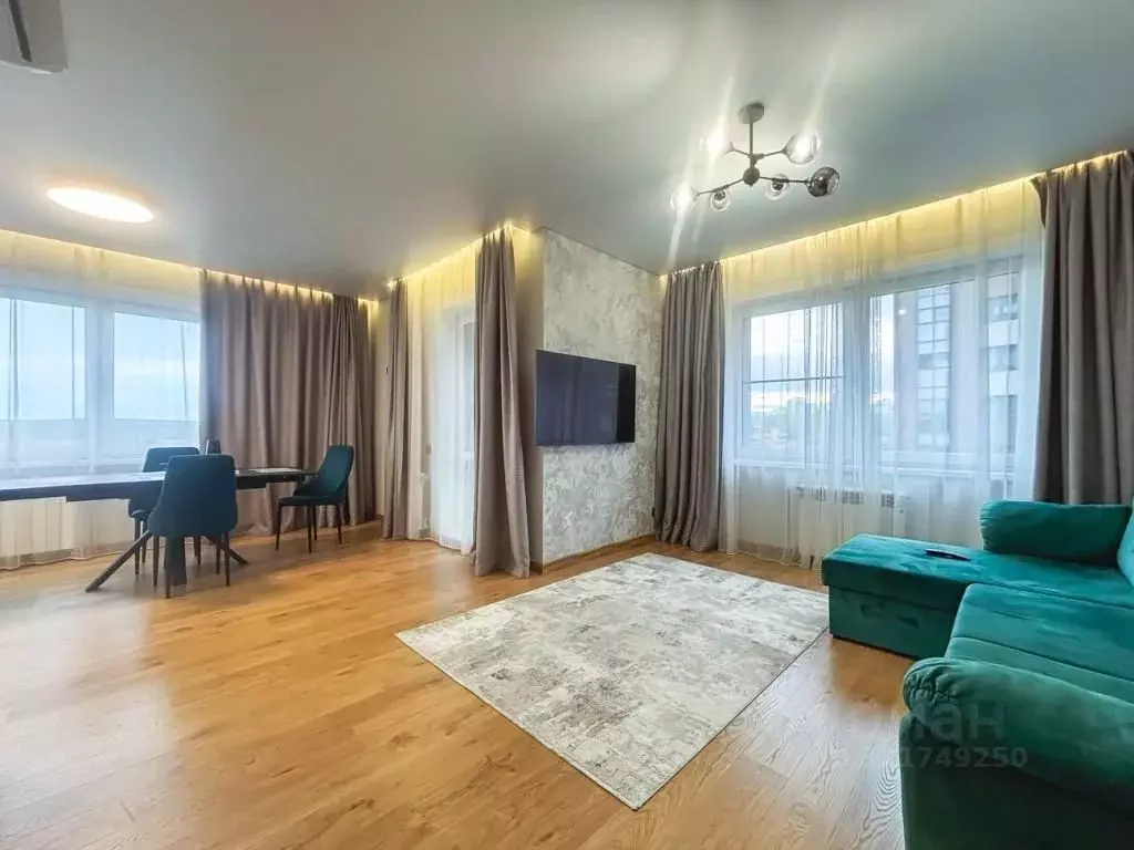 2-к кв. Иркутская область, Иркутск Байкальская ул., 346/13 (64.0 м) - Фото 1