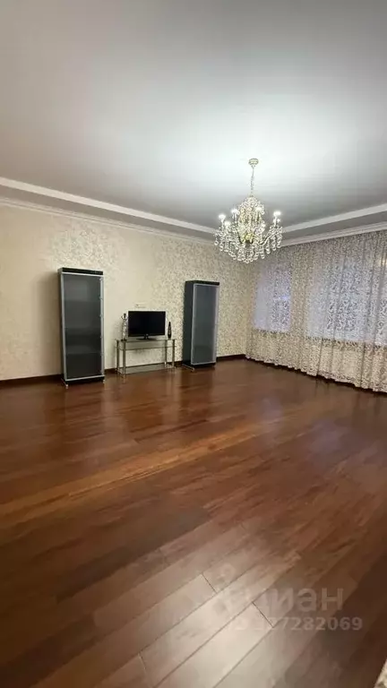 3-к кв. Северная Осетия, Владикавказ Нальчикская ул., 11 (140.0 м) - Фото 1