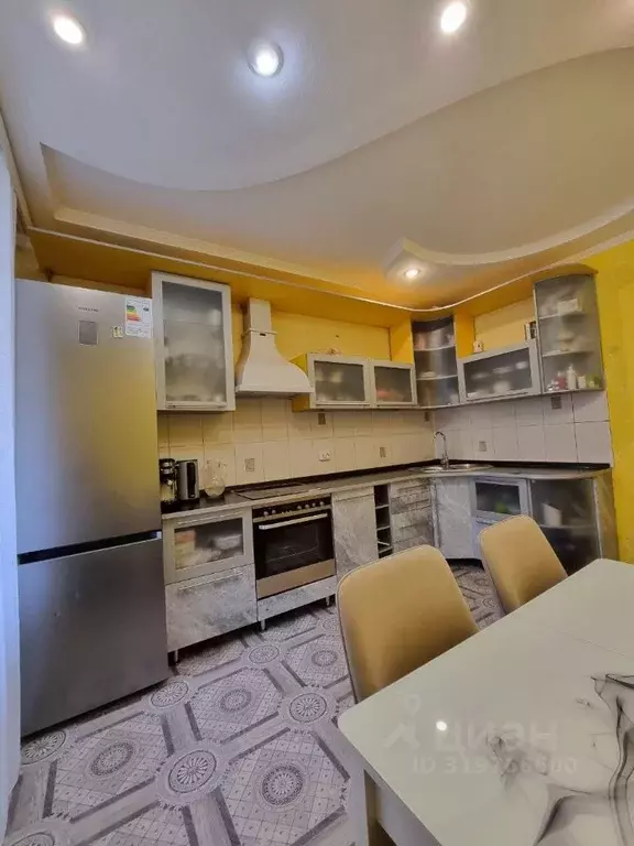 3-к кв. Коми, Сыктывкар Интернациональная ул., 32 (72.8 м) - Фото 1