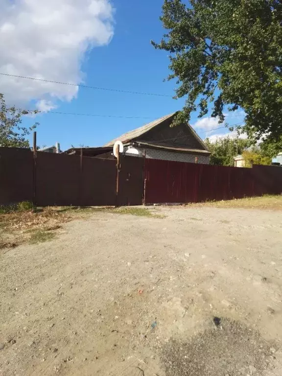 Дом в Волгоградская область, Волгоград Азовская ул. (50 м) - Фото 0