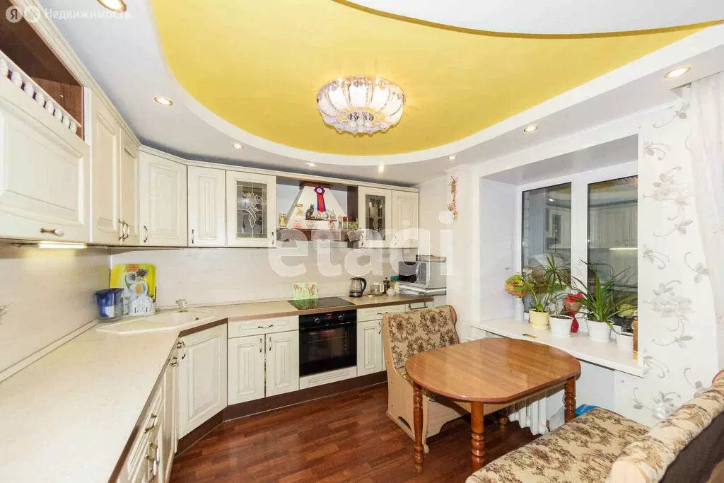 2-комнатная квартира: Тюмень, улица Станислава Карнацевича, 14к1 (73.7 ... - Фото 2