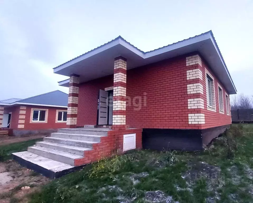 Дом в Башкортостан, Уфа городской округ, д. Зинино  (90 м) - Фото 1
