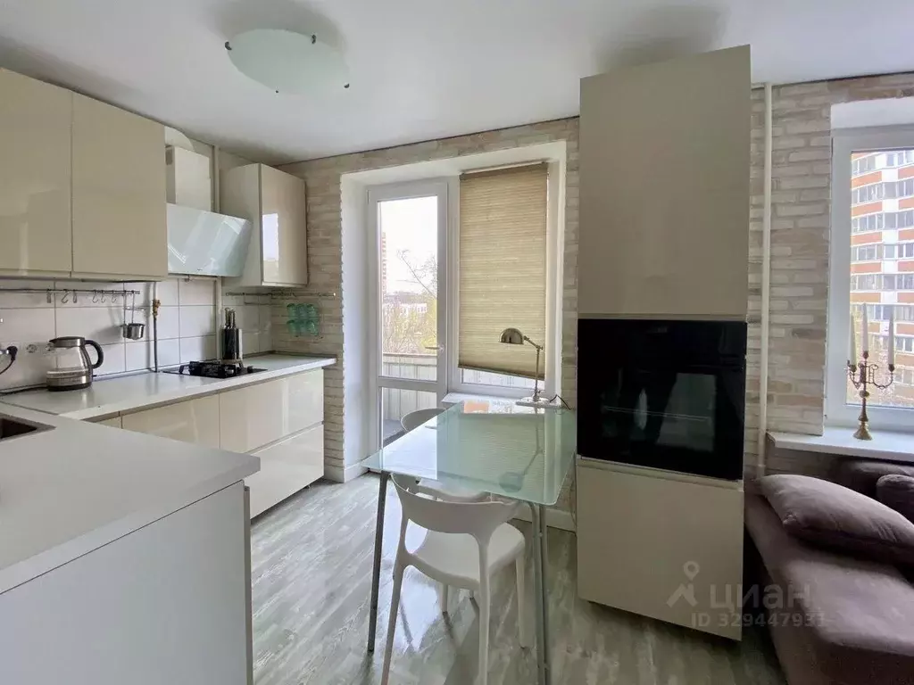 2-к кв. Москва ул. Лихоборские Бугры, 6 (37.5 м) - Фото 1