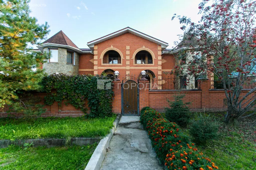 Дом в Мичуринский сельсовет, посёлок Юный Ленинец, квартал Тепличный, ... - Фото 1