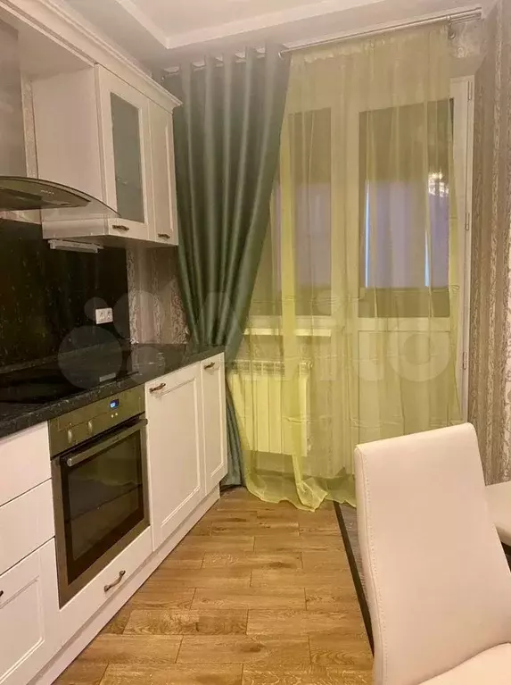 1-к. квартира, 52 м, 7/16 эт. - Фото 0