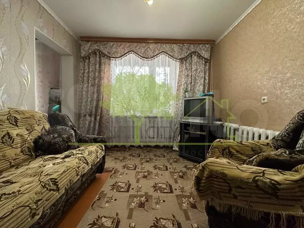 Комната 30 м в 3-к., 2/5 эт. - Фото 0