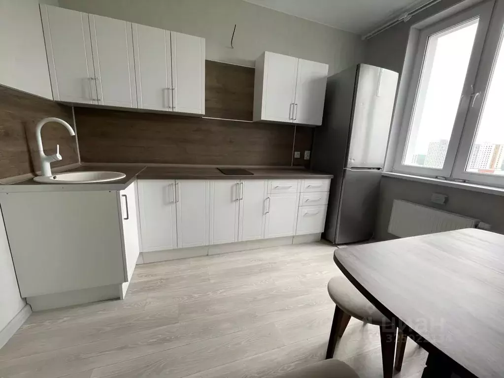 1-к кв. Тюменская область, Тюмень ул. Героев Космоса, 9 (36.0 м) - Фото 1