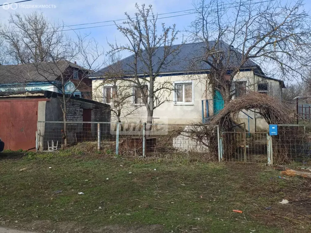 Дом в Грязи, улица Куйбышева, 192 (100 м) - Фото 1