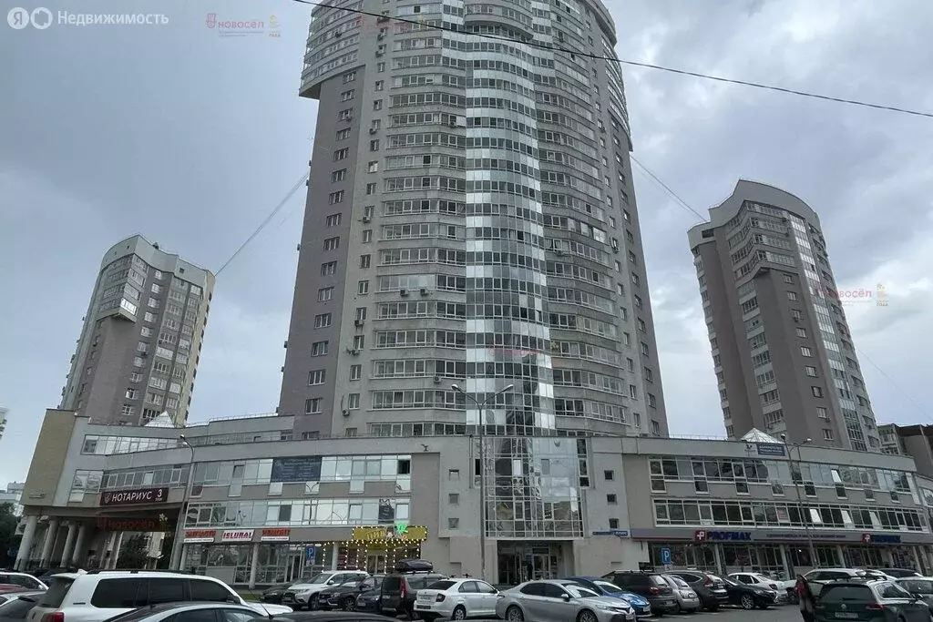 2-комнатная квартира: Екатеринбург, улица Белинского, 222 (85.6 м) - Фото 1