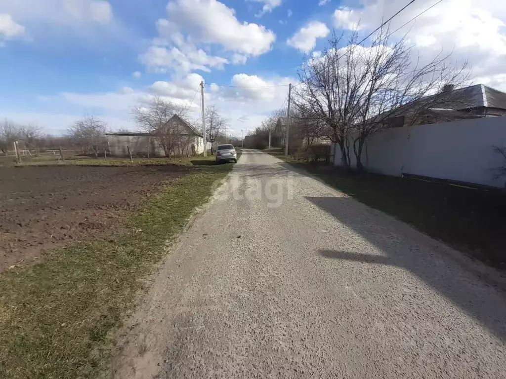 Участок в Белгородская область, Старооскольский городской округ, с. ... - Фото 0