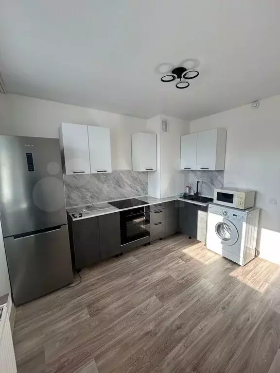 1-к. квартира, 38 м, 1/9 эт. - Фото 0