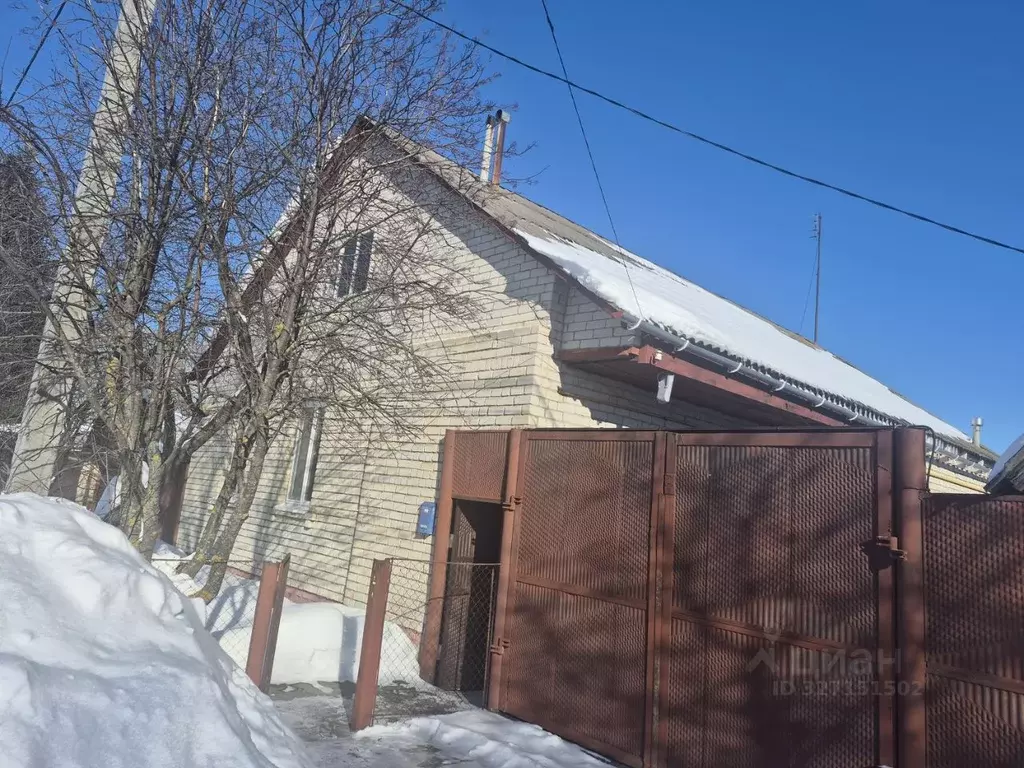 Дом в Саратовская область, Петровск ул. Суворова, 2Б (106 м) - Фото 1