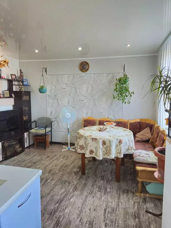 3-к кв. Омская область, Любинский район, Красный Яр рп Школьная ул. ... - Фото 2