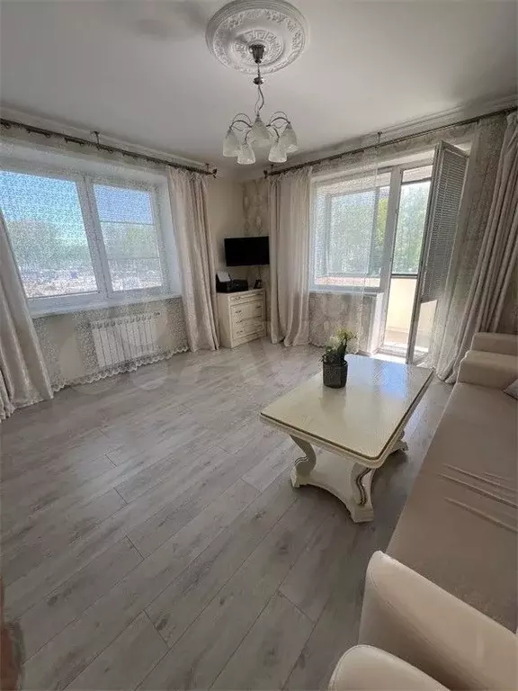 2-к. квартира, 51 м, 3/15 эт. - Фото 0