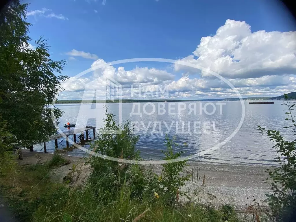 Дом в Пермский край, Добрянский муниципальный округ, д. Зуята  (5 м) - Фото 1