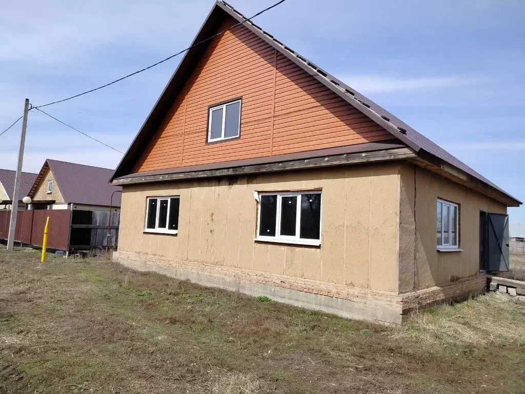 Дом в Оренбургская область, Оренбург с. Краснохолм, Илекское ш., 35 ... - Фото 0