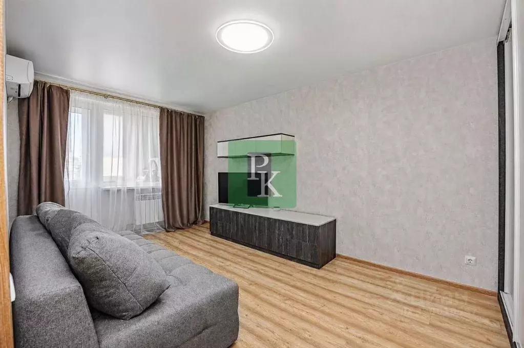 1-к кв. Севастополь просп. Генерала Острякова, 9 (29.9 м) - Фото 1