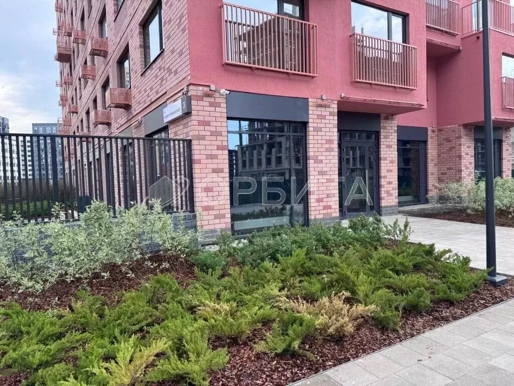 Помещение свободного назначения в Тюменская область, Тюмень ул. Андрея ... - Фото 1