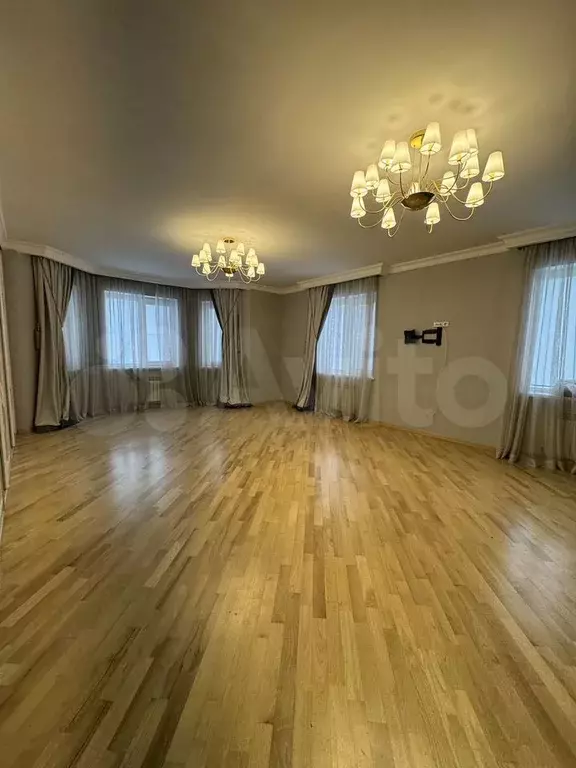 3-к. квартира, 95 м, 4/4 эт. - Фото 1