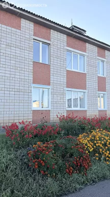 2-комнатная квартира: село Бураево, улица Ленина, 10/2 (42.2 м) - Фото 1