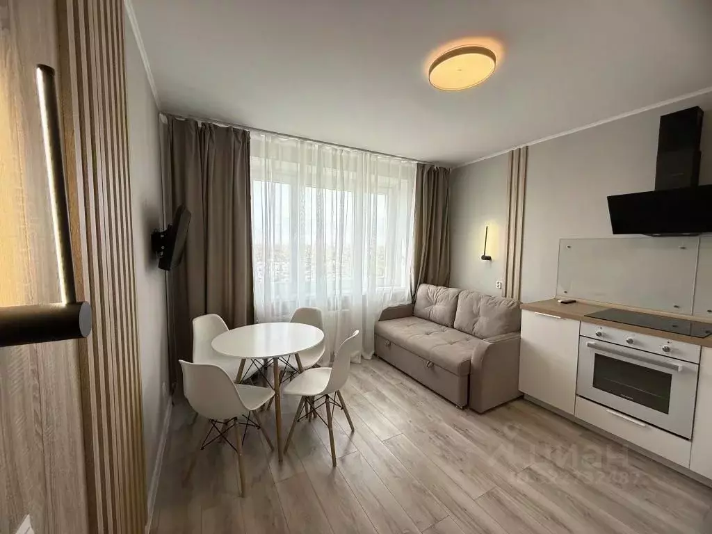 1-к кв. Тюменская область, Тюмень ул. Павла Шарова, 27 (40.0 м) - Фото 2