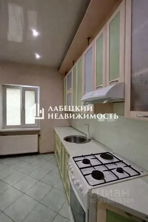 2-к кв. Крым, Евпатория ул. Комсомольская, 30 (37.9 м) - Фото 2