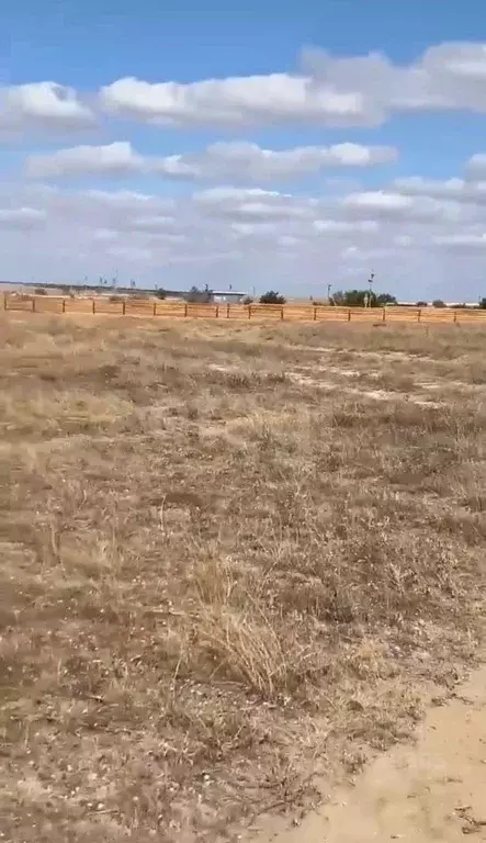 Участок в Крым, Сакский район, Суворовское с/пос, с. Лиманное ул. ... - Фото 1