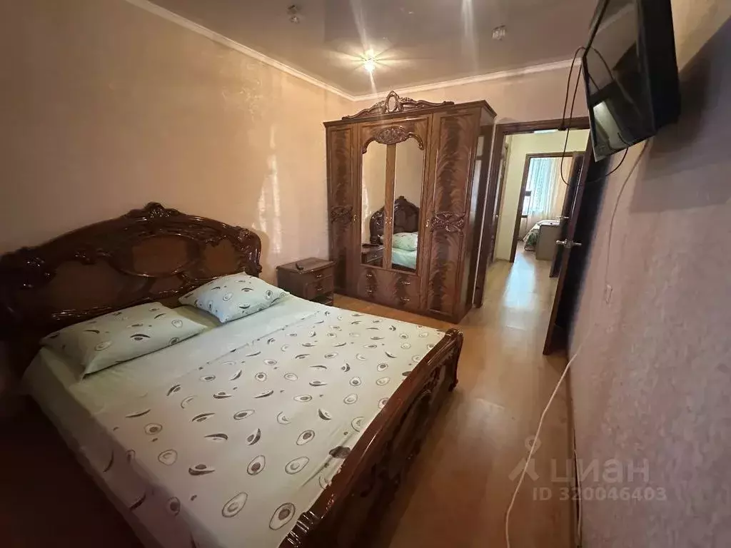3-к кв. Белгородская область, Старый Оскол Восточная ул., 9 (64.0 м) - Фото 0