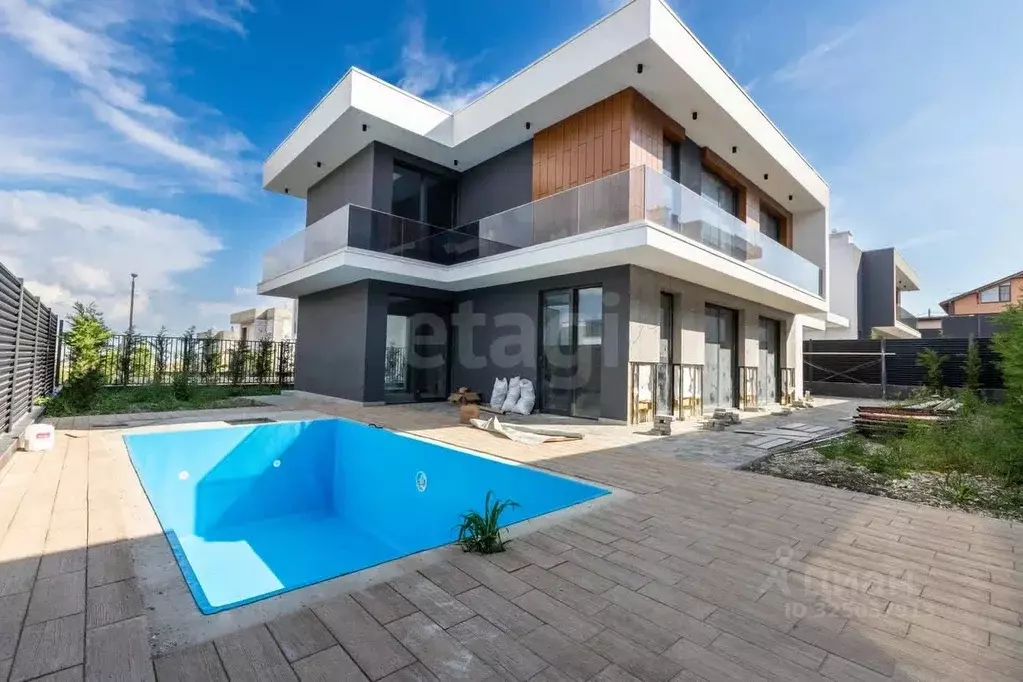 Дом в Краснодарский край, Геленджик  (261 м) - Фото 1