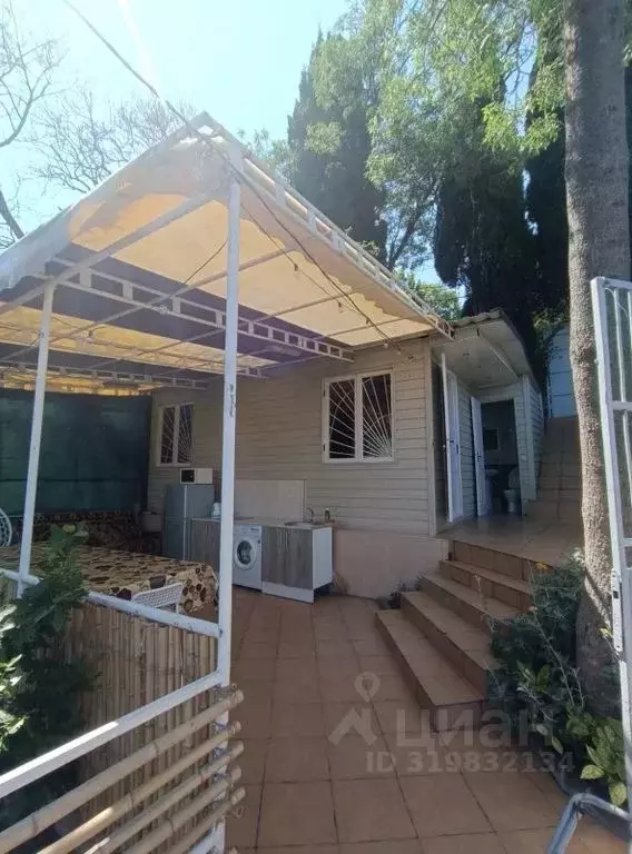 Дом в Крым, Ялта муниципальный округ, Гурзуф пгт ш. Гурзуфское, 17 (25 ... - Фото 1