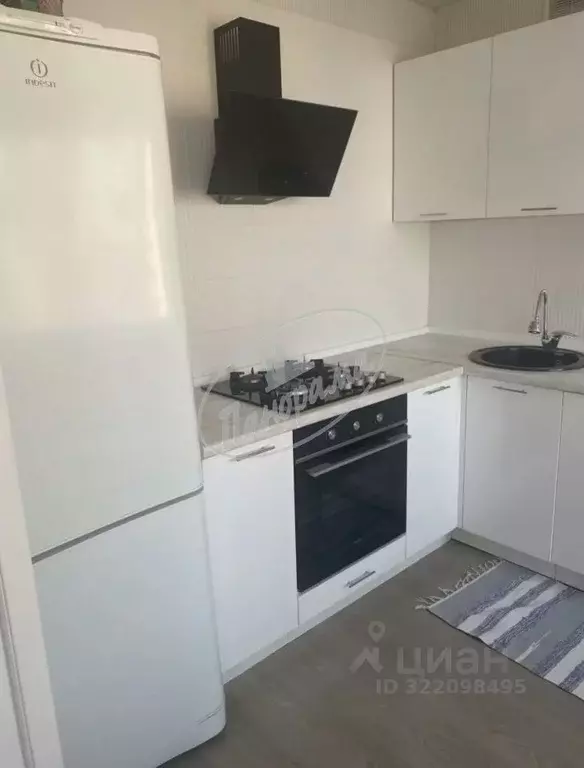 3-к кв. Калужская область, Калуга ул. Степана Разина, 42/38 (65.0 м) - Фото 1