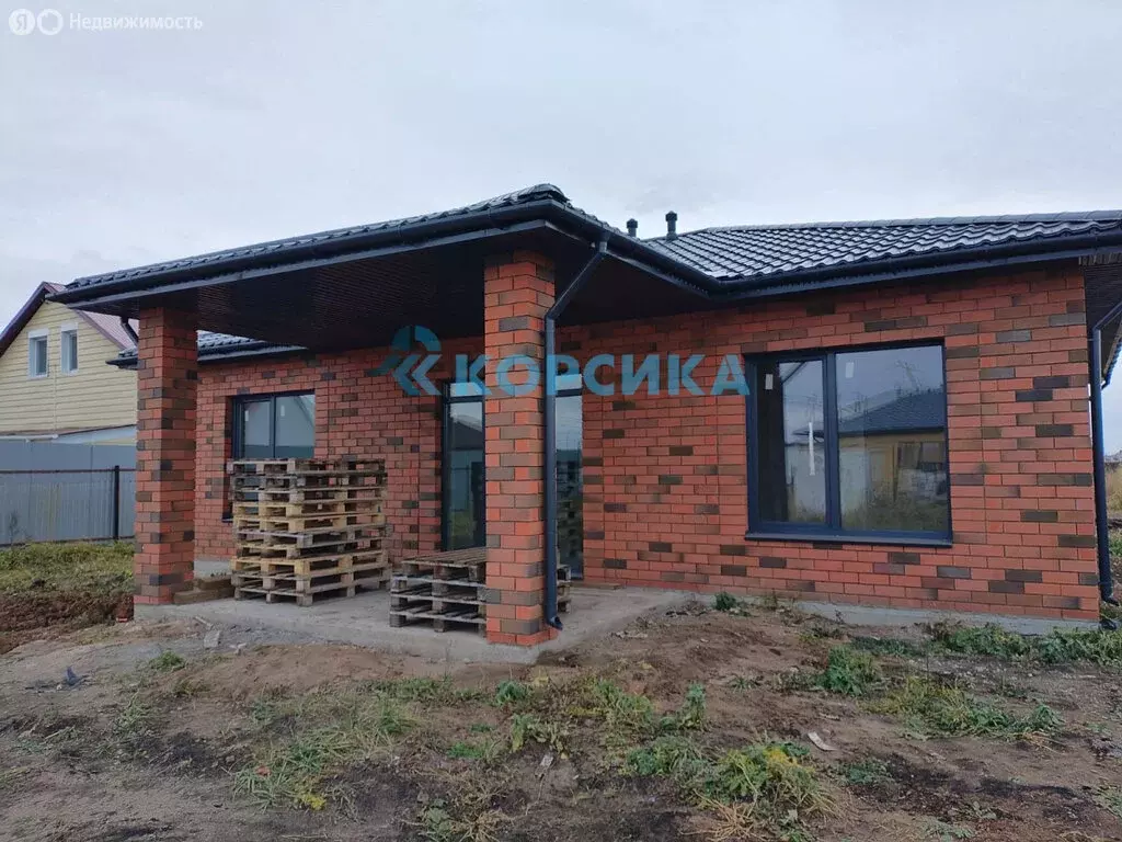 Дом в Тукаевский район, деревня Азьмушкино (110 м) - Фото 0