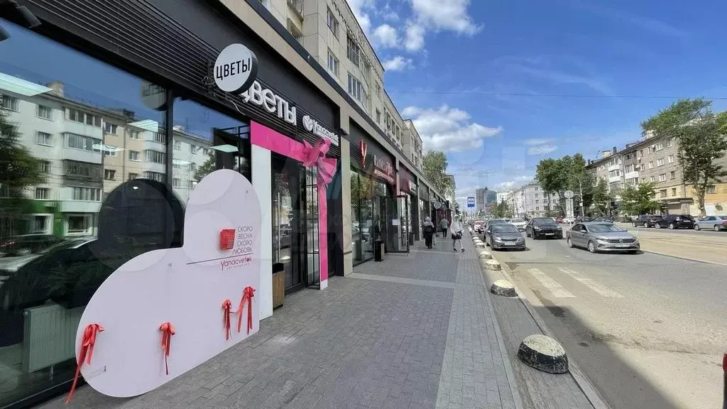 Аренда торгового помещения в центре,118 м2, 50 кВт - Фото 1