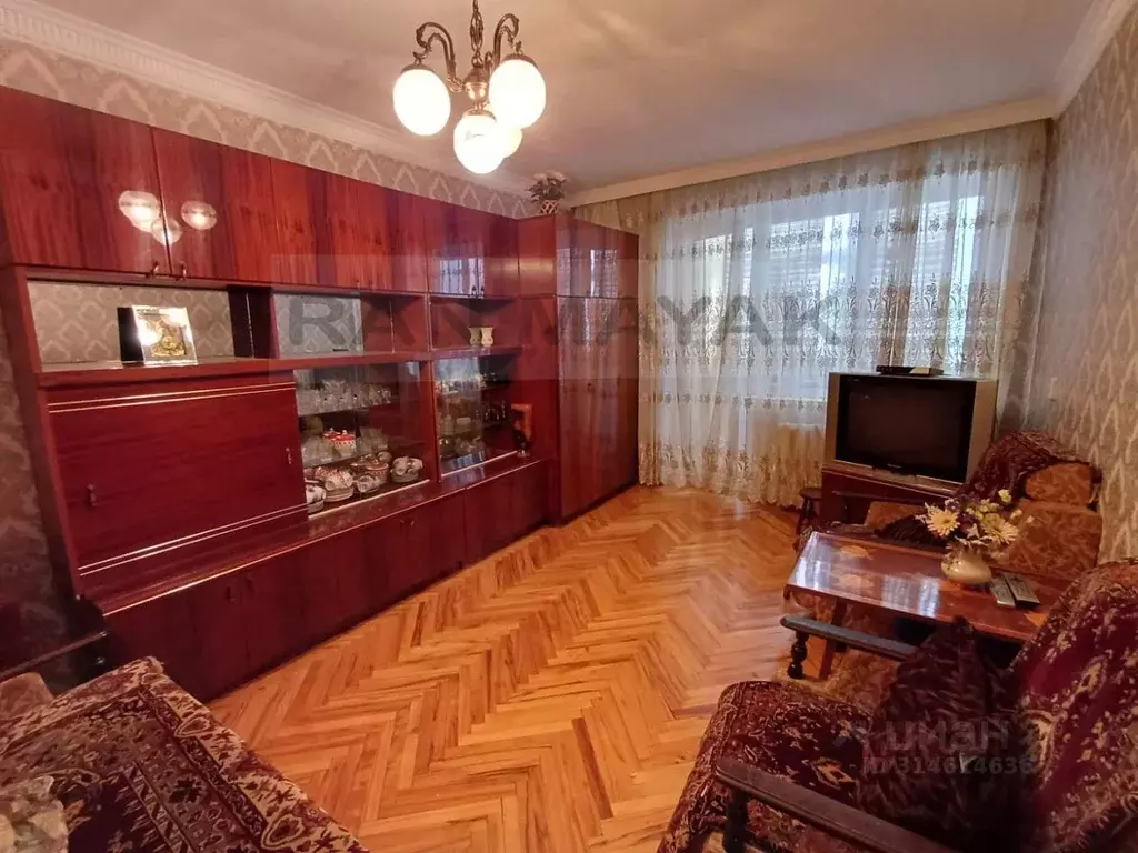 2-к кв. Адыгея, Майкоп ул. Димитрова, 19 (45.2 м) - Фото 0