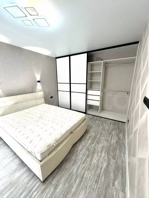 2-к. квартира, 54 м, 4/7 эт. - Фото 0