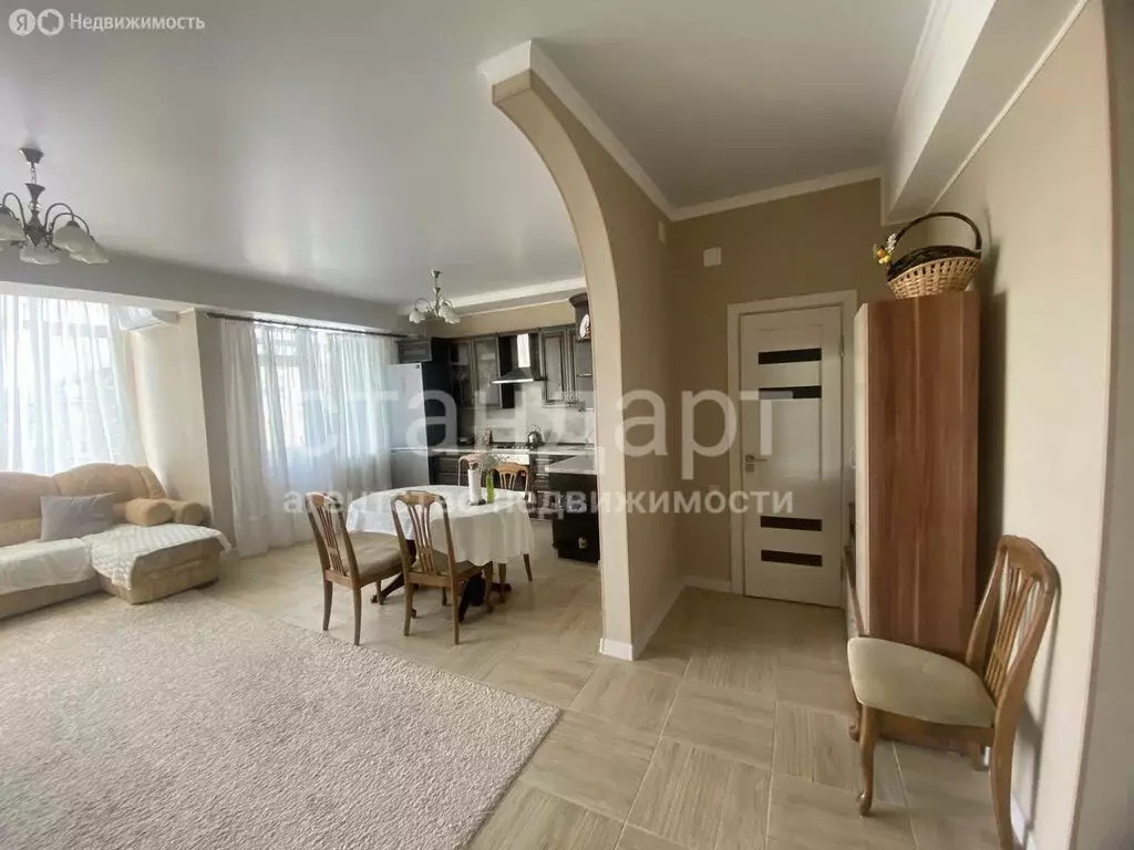 2-комнатная квартира: станица Ессентукская, улица Павлова, 10Ак4 (92.2 ... - Фото 1