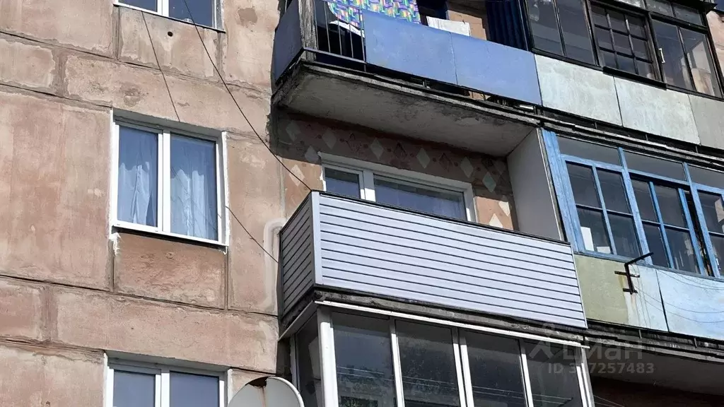 2-к кв. Карелия, Кемь Вокзальная ул., 5 (47.0 м) - Фото 0