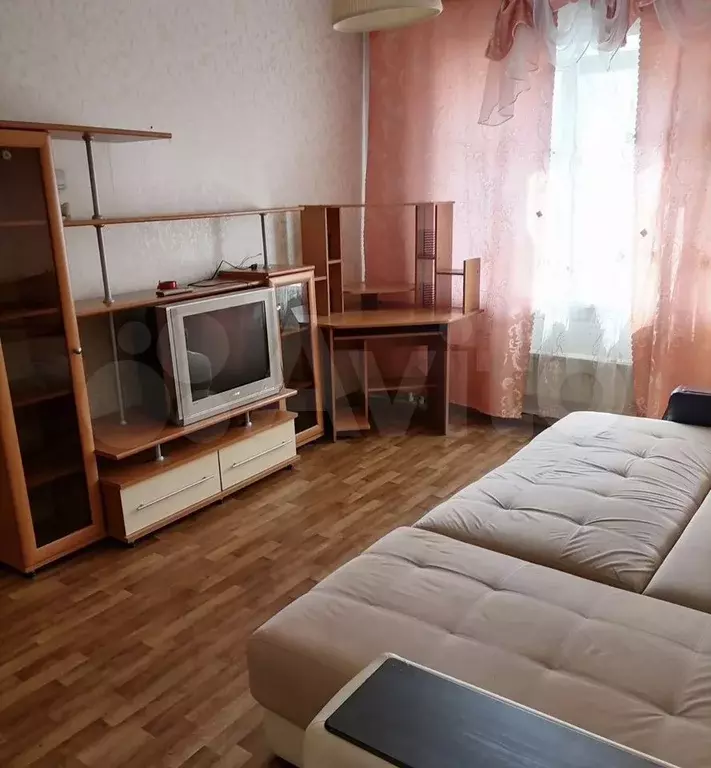 1-к. квартира, 37 м, 4/10 эт. - Фото 1