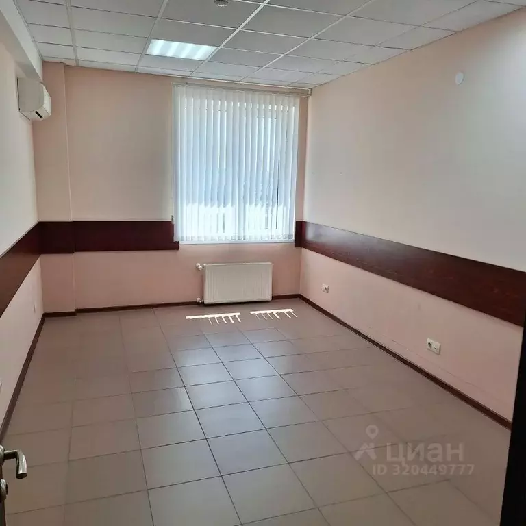 Офис в Крым, Симферополь ул. Киевская, 160 (19 м) - Фото 1