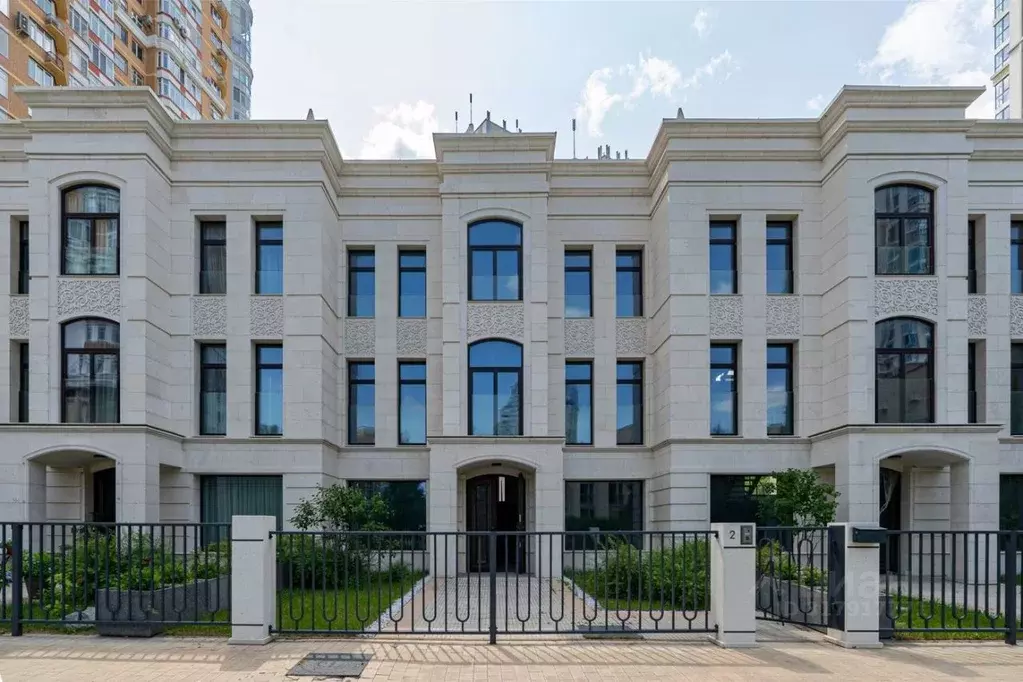 Таунхаус в Москва Нежинская ул., 5к2 (374 м) - Фото 0