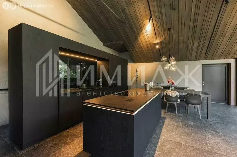 Дом в посёлок городского типа Красная Поляна, Дворцовая улица (450 м) - Фото 1