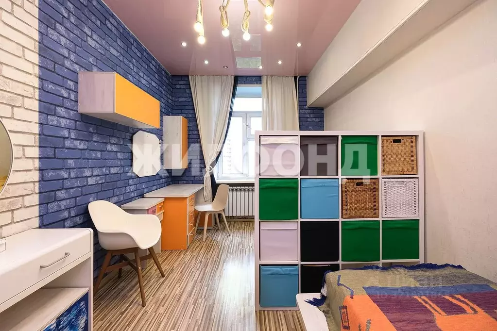 3-к кв. Новосибирская область, Новосибирск Красный просп., 157 (90.0 ... - Фото 1